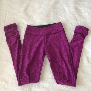 Beyond Yoga Magenta Space Dye Ruched Leggings